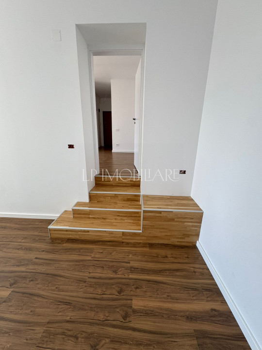 Nou Apartament trei camere, boxa inclusa in pret