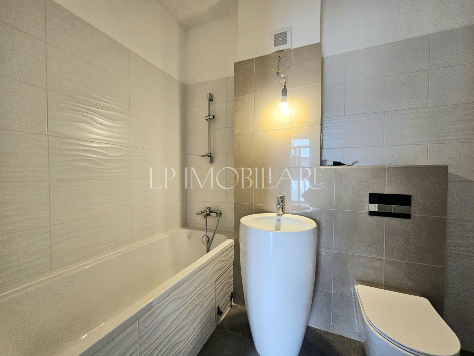 Nou Apartament trei camere-Tur video atasat