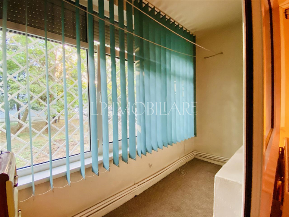 Apartament 3 camere de inchiriat / centrala proprie