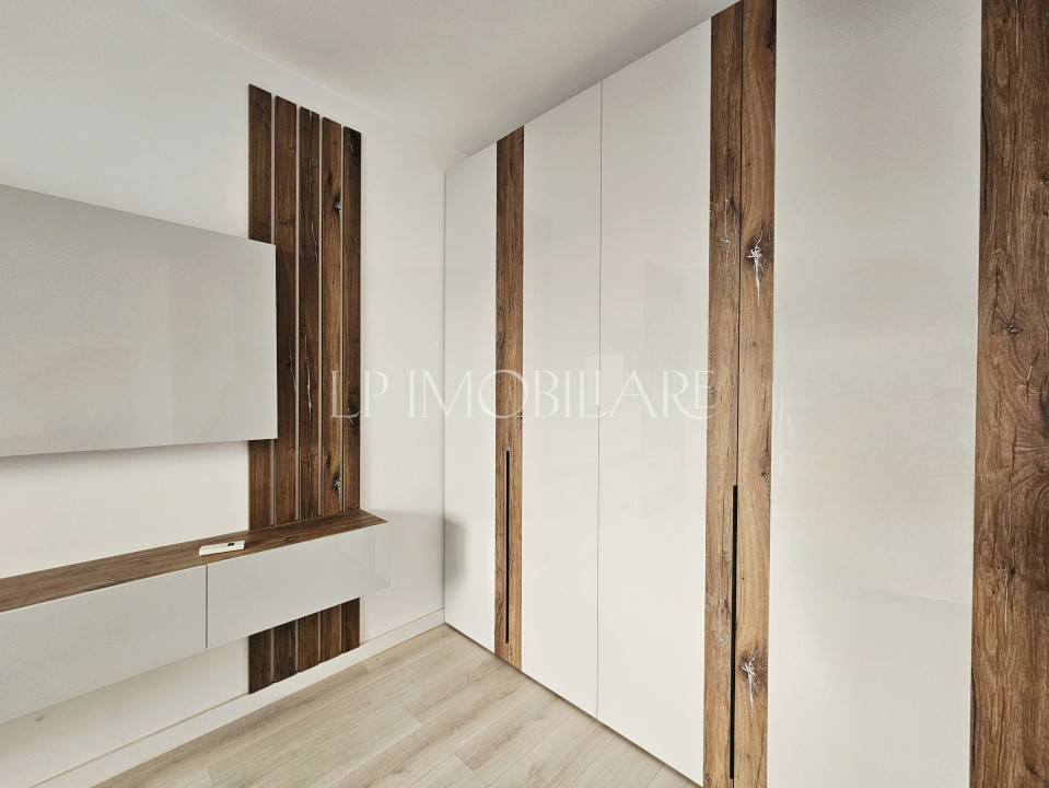 Studio mobilat boxa inclusa in pret