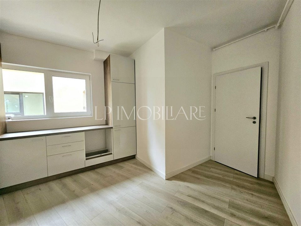 Studio mobilat boxa inclusa in pret