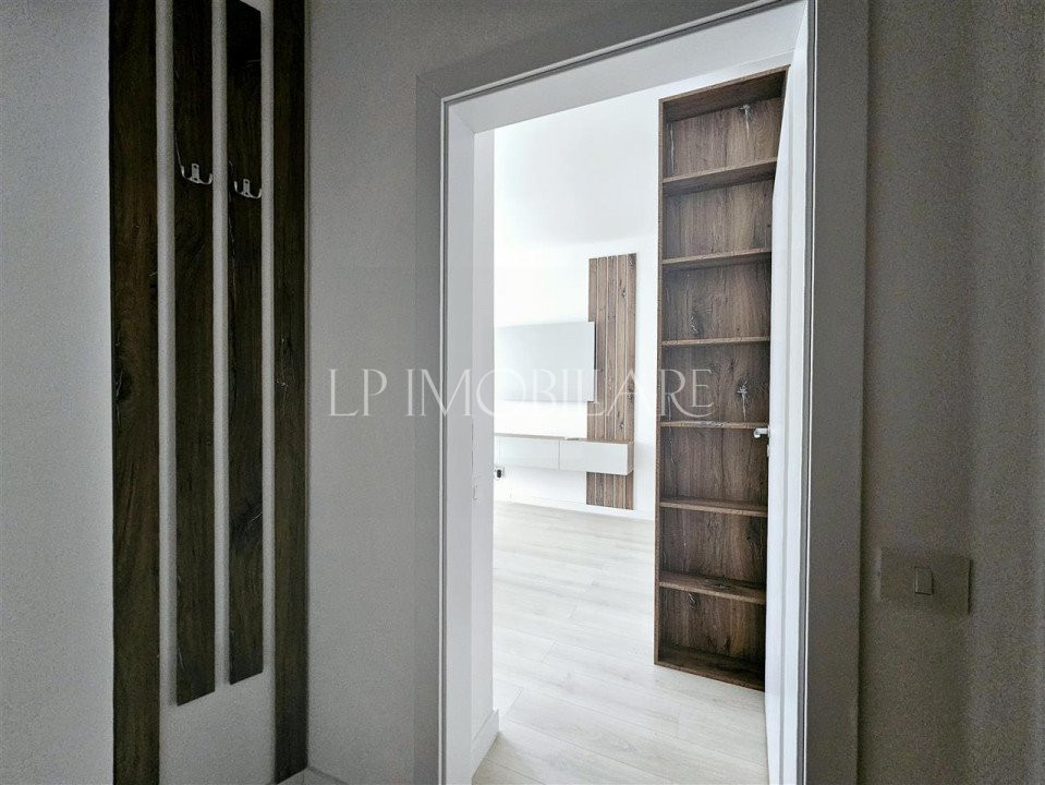 Studio mobilat boxa inclusa in pret
