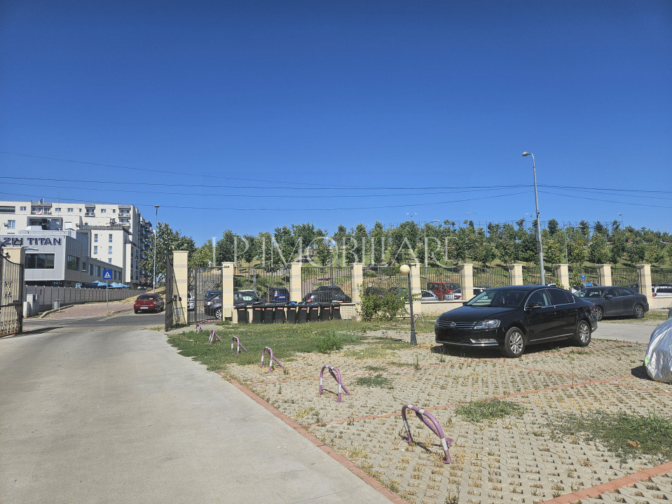 Garsoniera langa parc /Parcare
