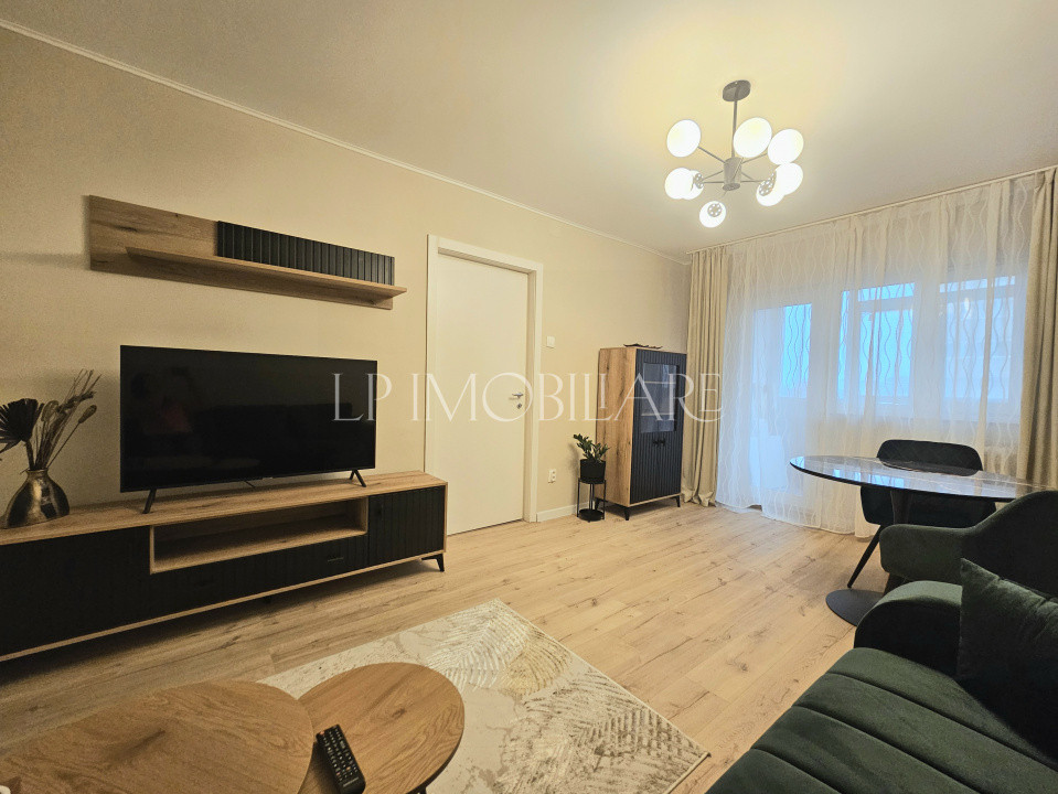 Prima inchiriere/ Apartament renovat 