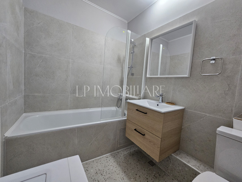 Prima inchiriere/ Apartament renovat 