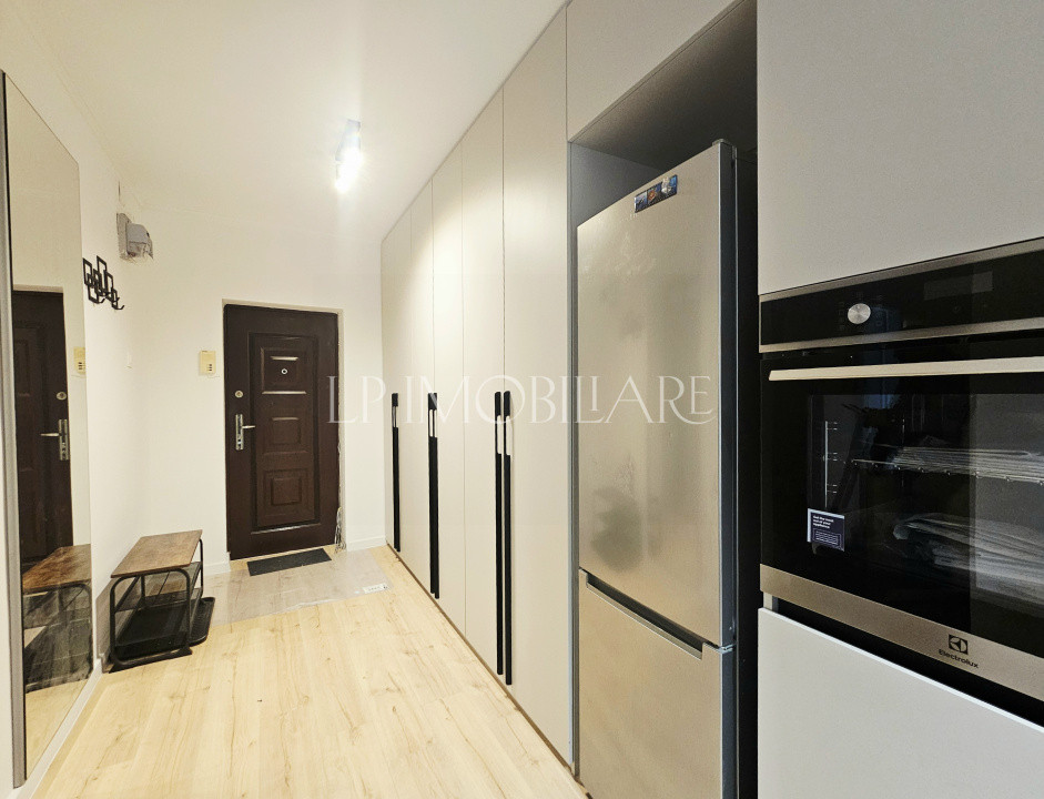 Prima inchiriere/ Apartament renovat 