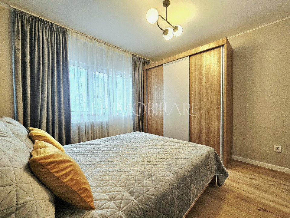 Prima inchiriere/ Polona/ Apartament decomandat