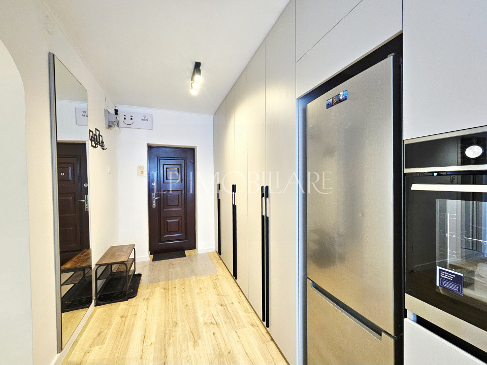 Prima inchiriere/ Polona/ Apartament decomandat