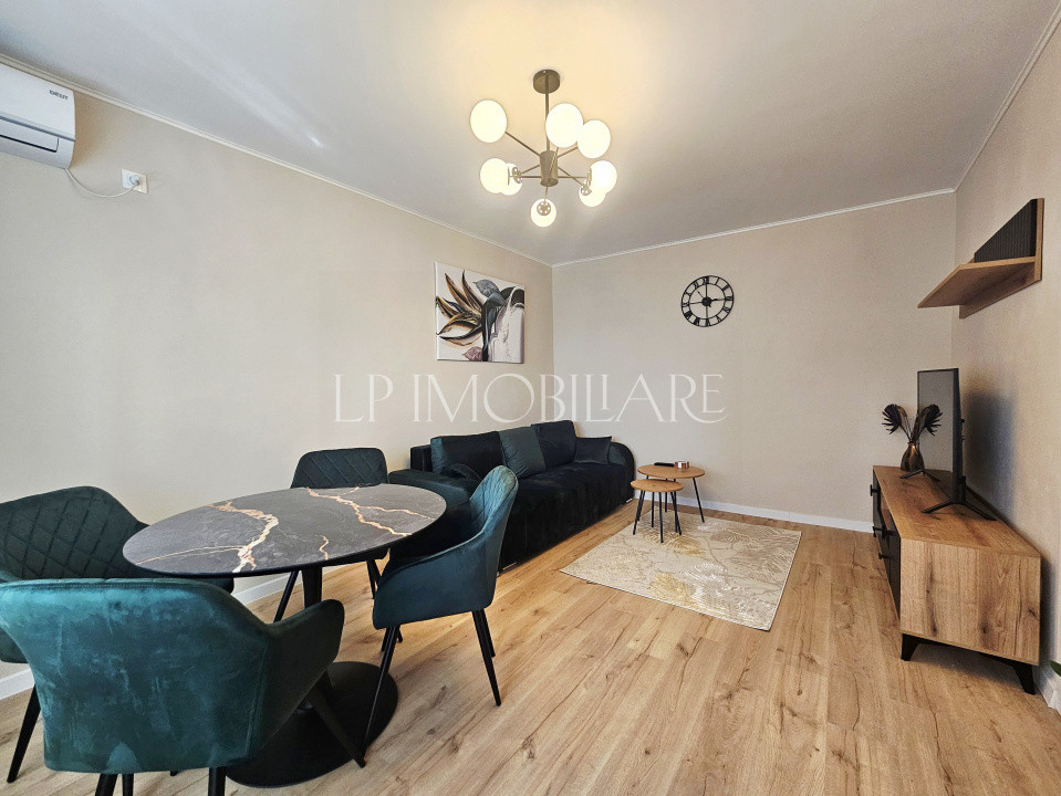 Prima inchiriere/ Polona/ Apartament decomandat