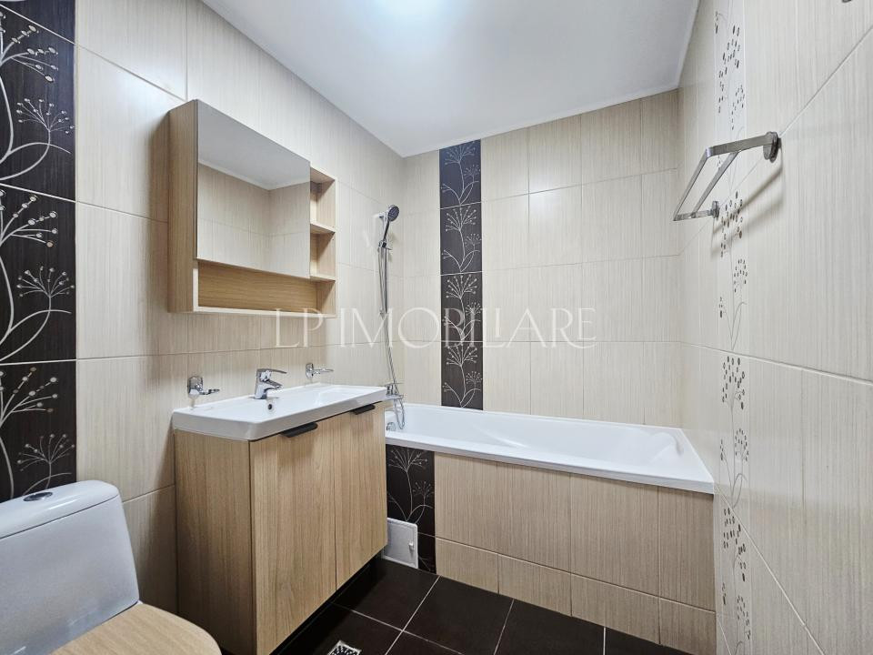 Prima inchiriere/Apartament  3 camere/ Tur video atasat