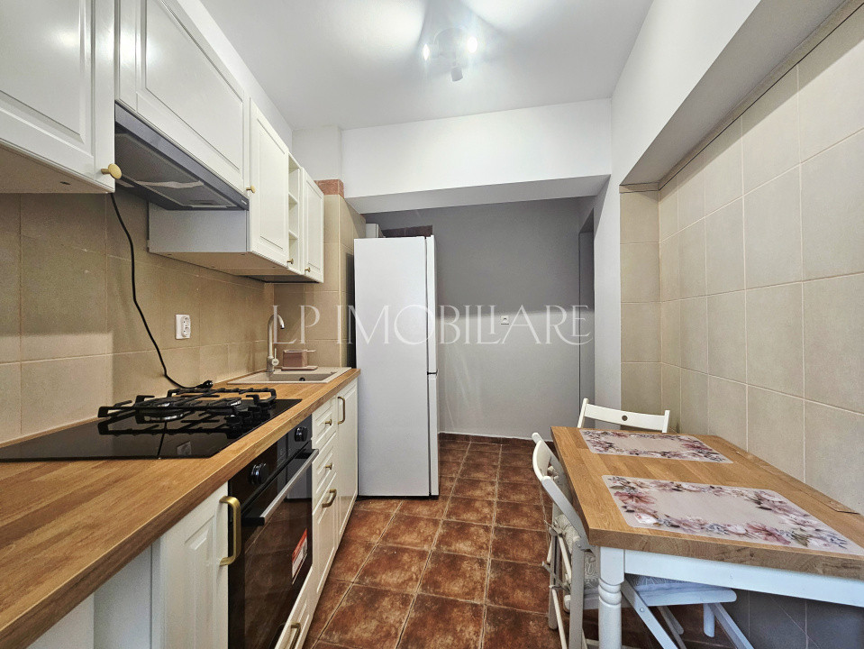 Prima inchiriere/ Apartament decomandat