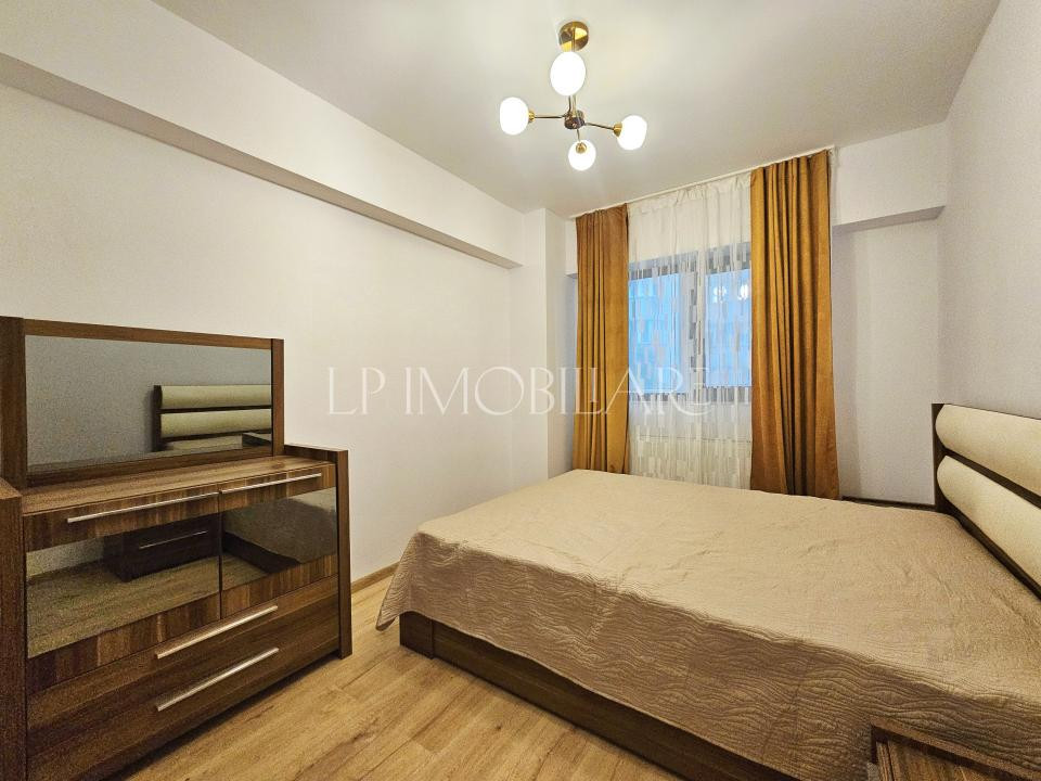 Prima inchiriere/ Apartament decomandat
