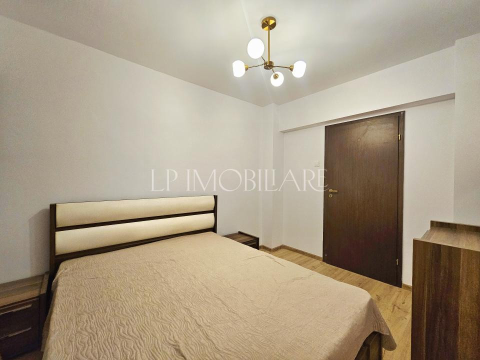 Prima inchiriere/ Apartament decomandat