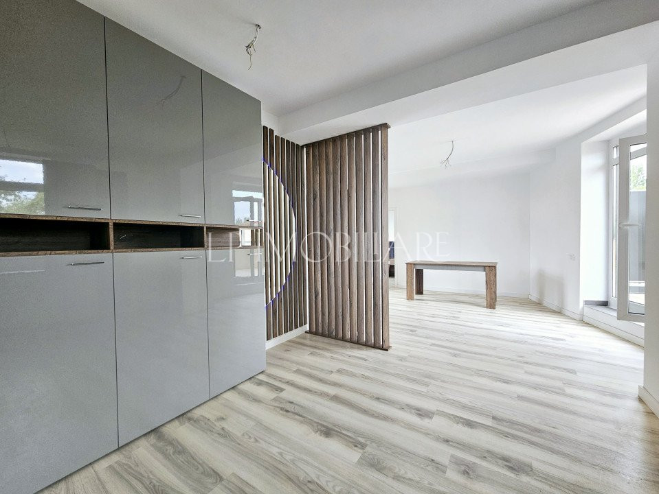 Apartament doua camere mobilat, boxa inclusa in pret